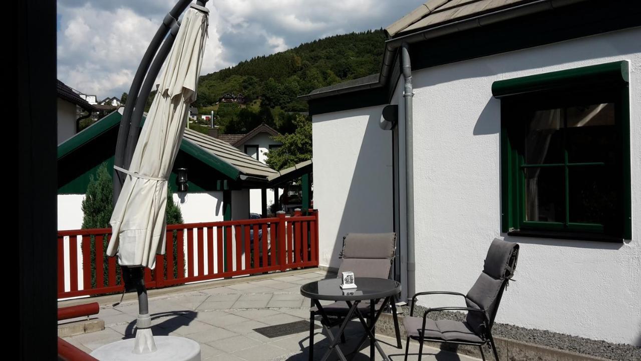 Vivanatura Eifelferienhaus ไอน์รัวห์ ภายนอก รูปภาพ